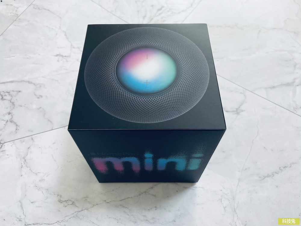 Homepod mini 開箱，外觀、價格、產品內容物！設定教學（黑）