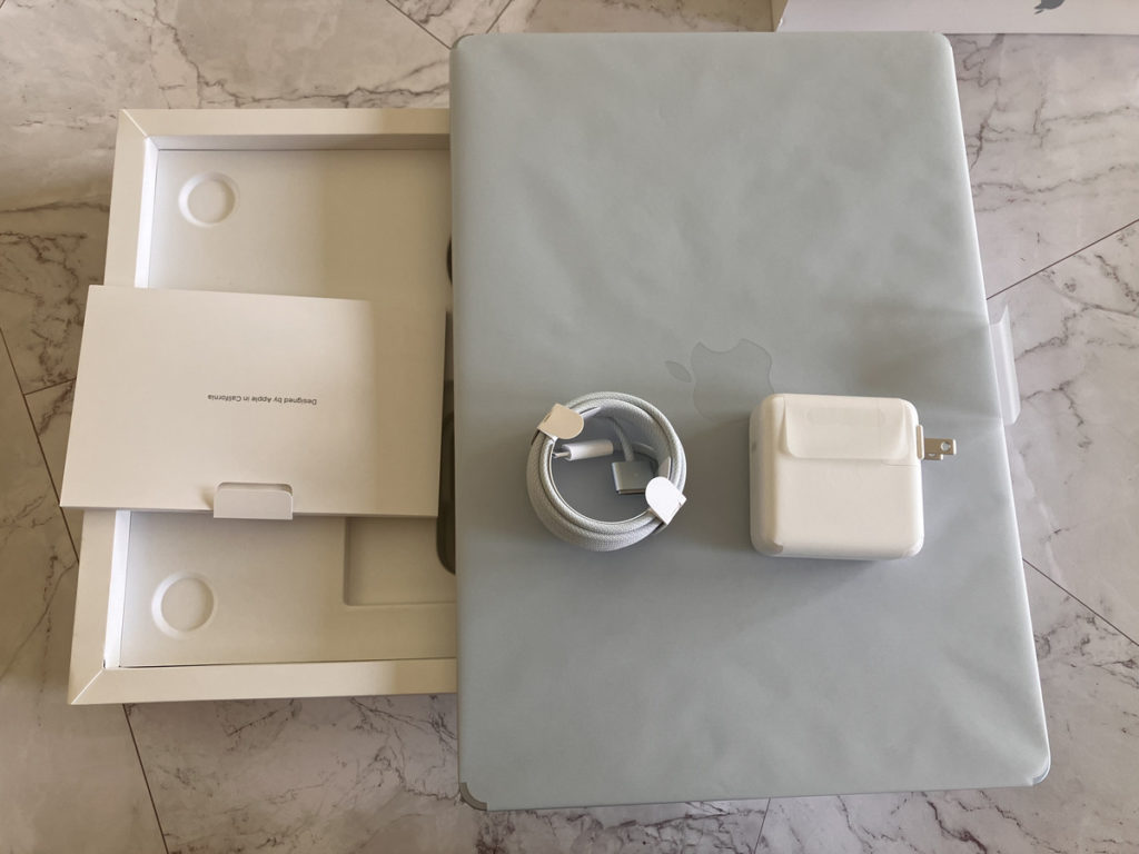Macbook AIR M4 15吋天藍色開箱:2025 性價比最高 MAC 筆電! Macbook AIR M4 15吋天藍色開箱:2025 性價比最高 MAC 筆電!