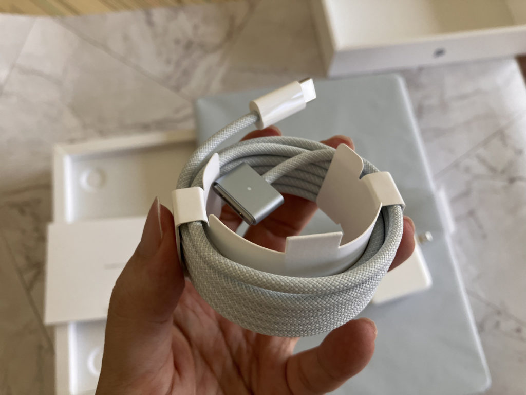 Macbook AIR M4 15吋天藍色開箱:2025 性價比最高 MAC 筆電! Macbook AIR M4 15吋天藍色開箱:2025 性價比最高 MAC 筆電!