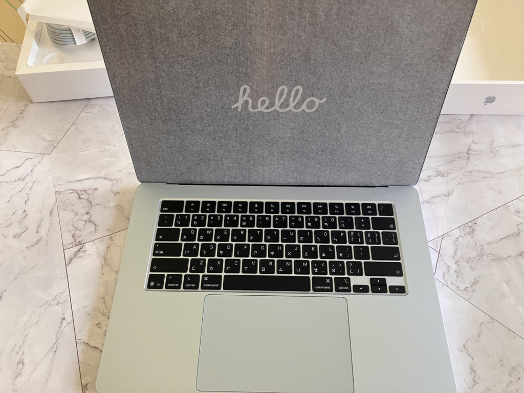 Macbook AIR M4 15吋天藍色開箱:2025 性價比最高 MAC 筆電! Macbook AIR M4 15吋天藍色開箱:2025 性價比最高 MAC 筆電!